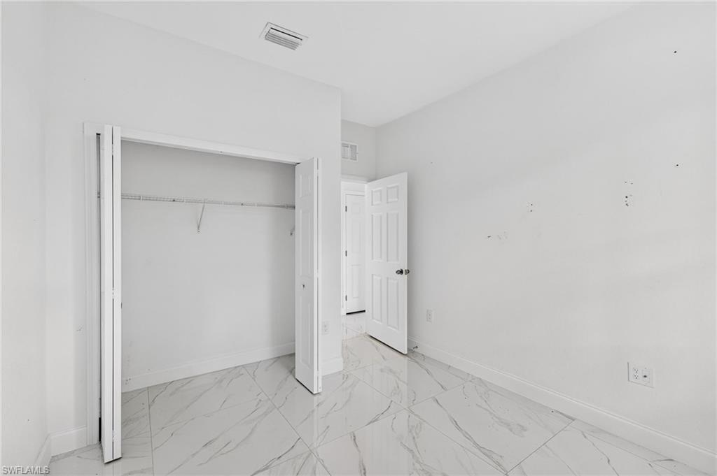 208 Genoa Ave S Property Photo 26