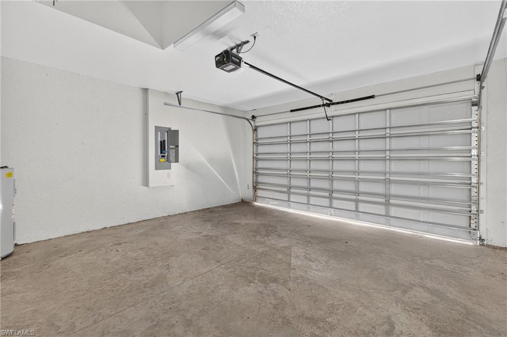 208 Genoa Ave S Property Photo 32