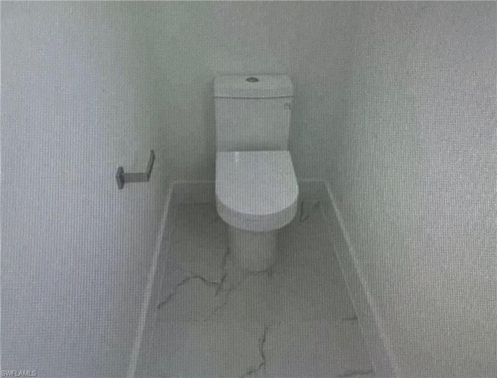 2704 Nw 7 Ter Property Photo 10
