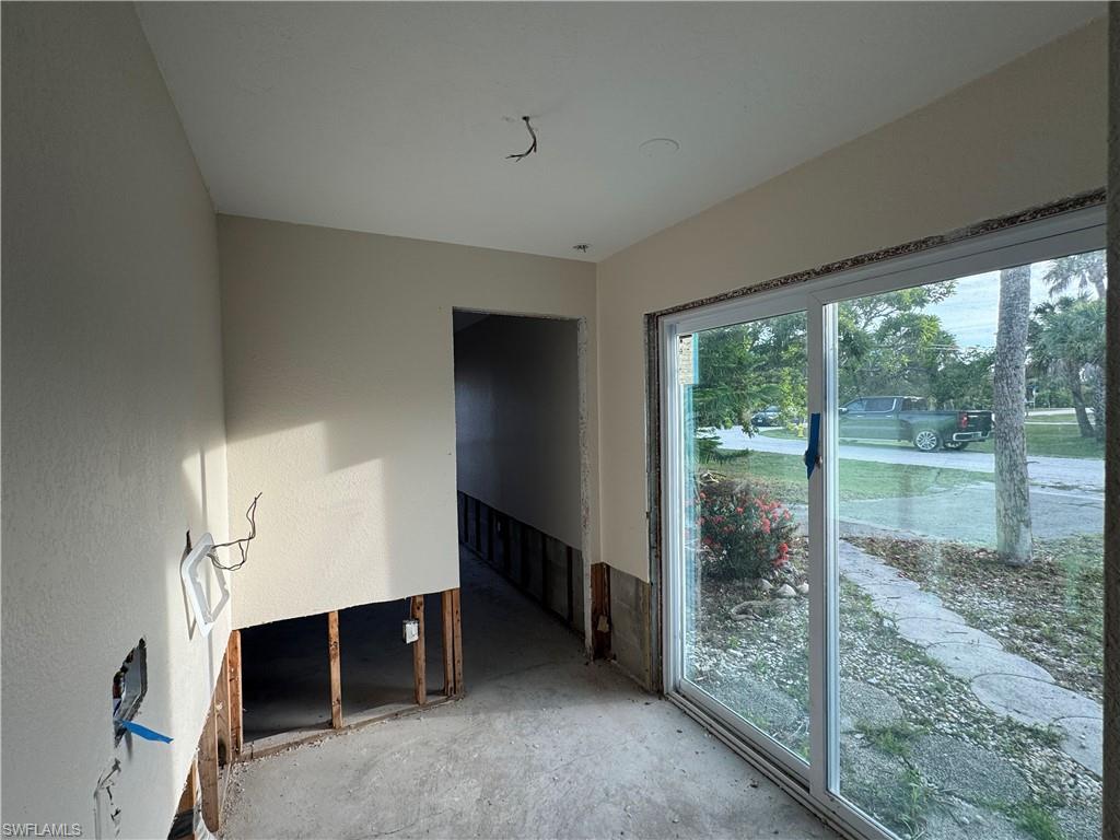 1683 Atlanta Plaza Dr Property Photo 9