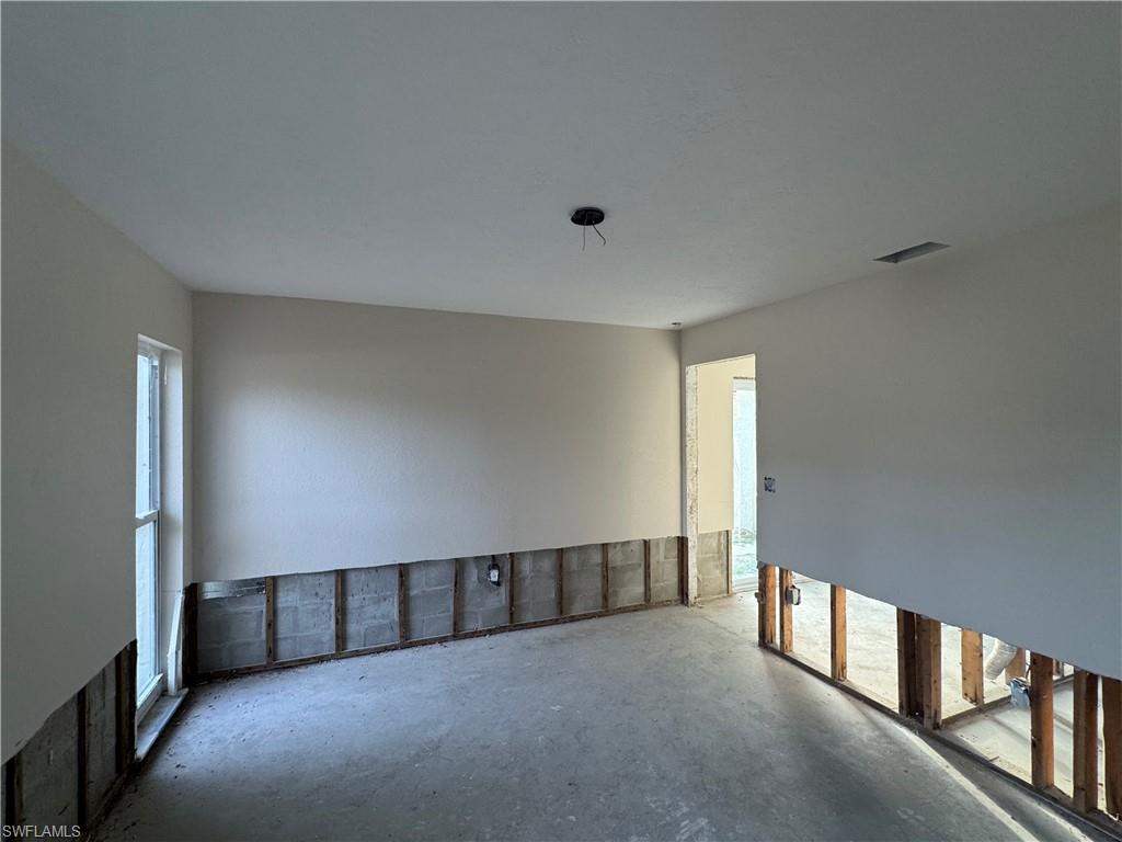 1683 Atlanta Plaza Dr Property Photo 13
