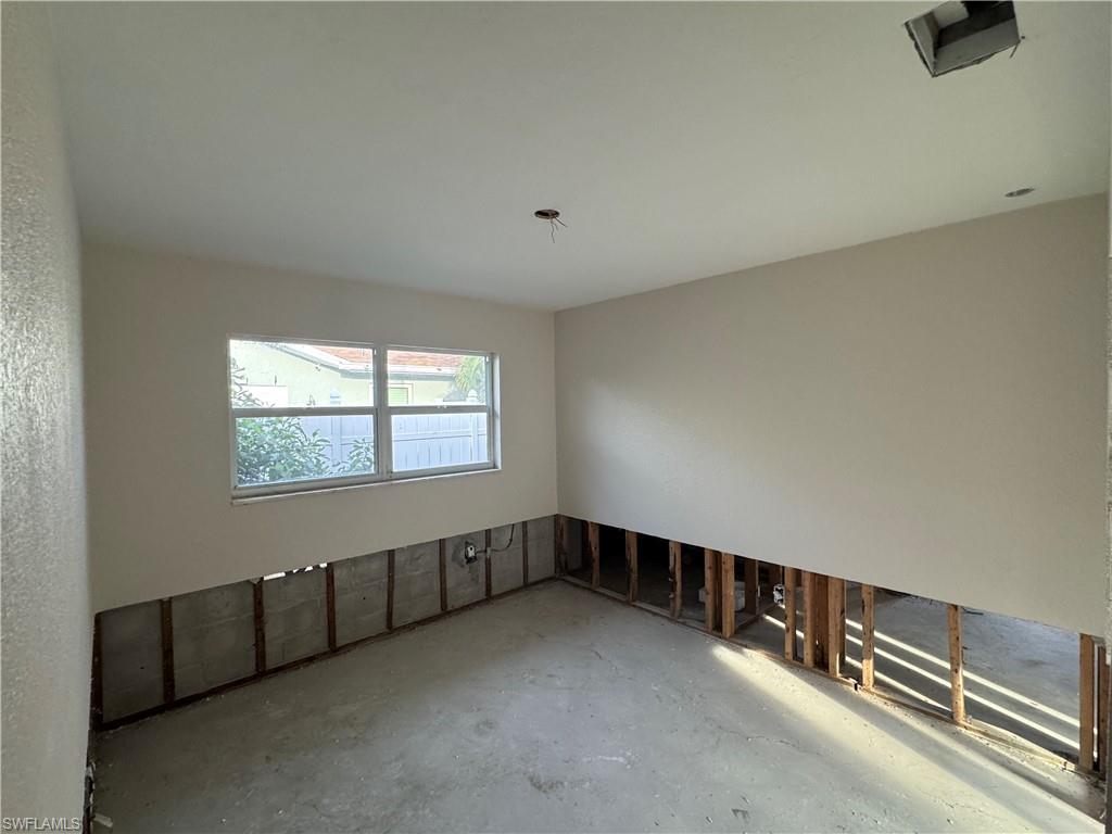 1683 Atlanta Plaza Dr Property Photo 17