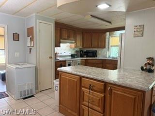 8189 Nault Rd Property Photo 8