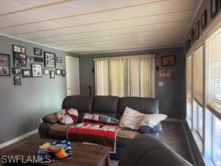 8189 Nault Rd Property Photo 11