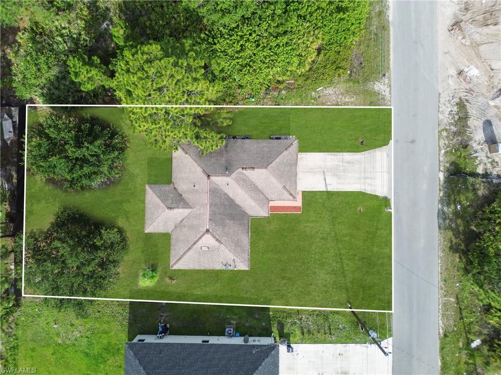 2707 42nd St W Property Photo 2