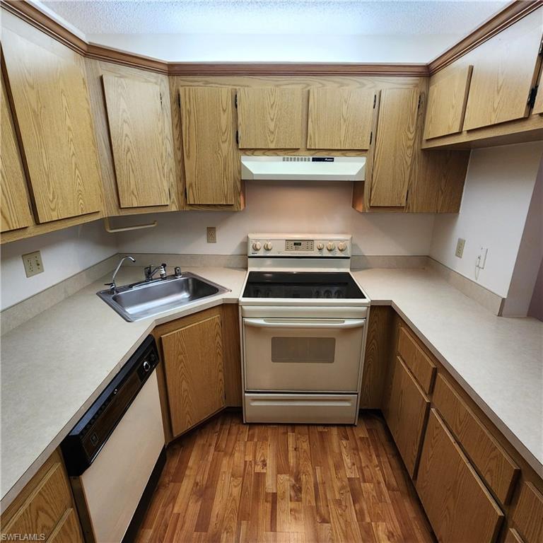 4681 Lakeside Club Blvd 11-c2 Property Photo 9