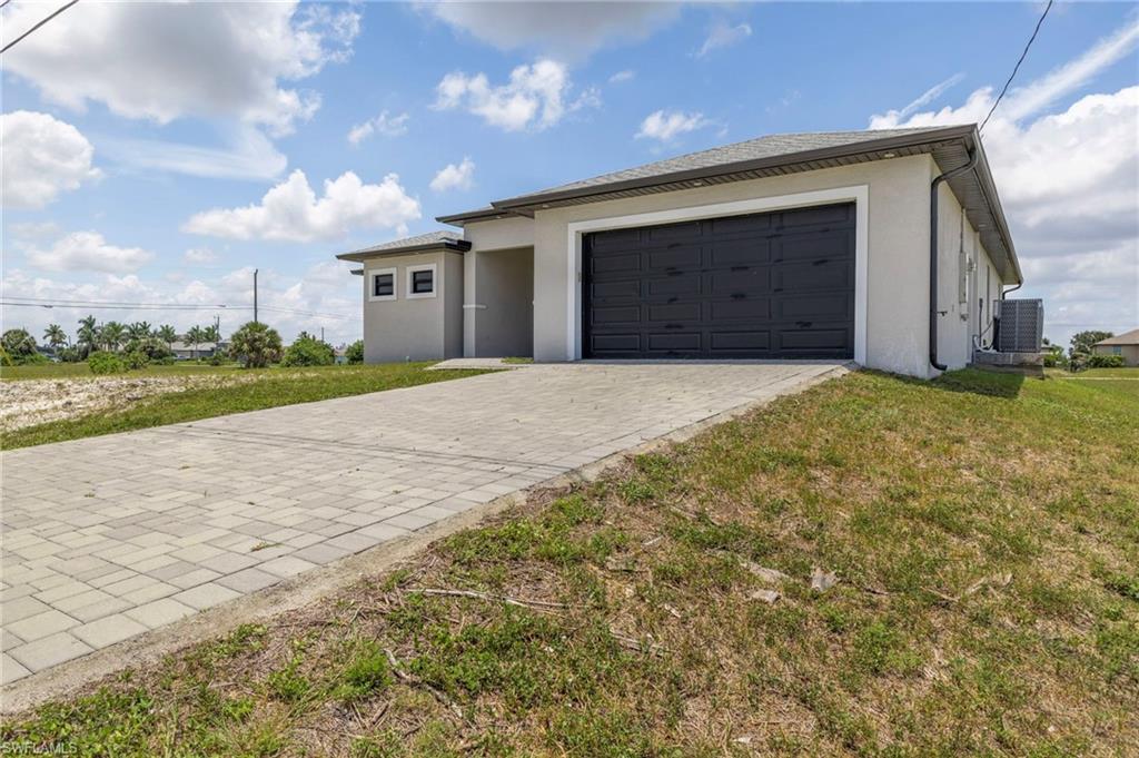 4304 Jacaranda Pkwy W Property Photo 3