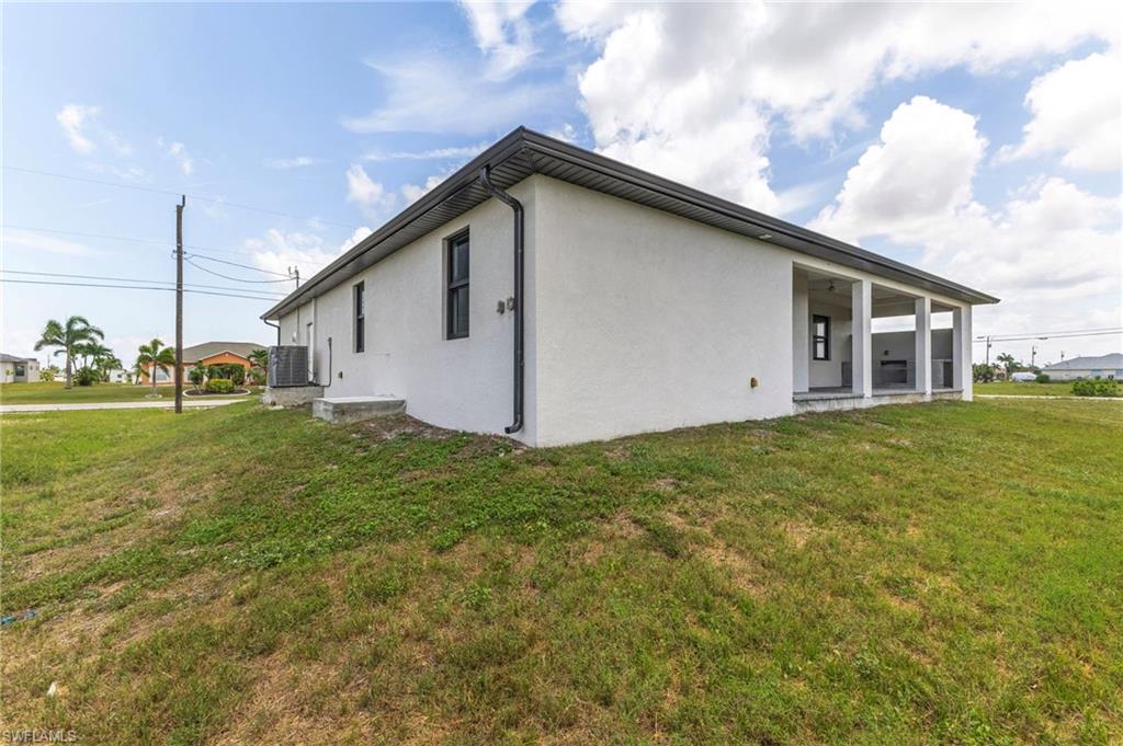 4304 Jacaranda Pkwy W Property Photo 8