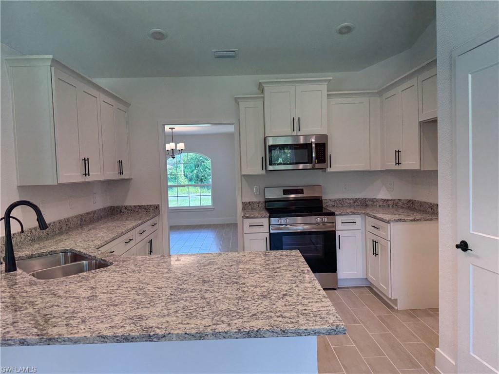 500 Windermere Dr Property Photo 7