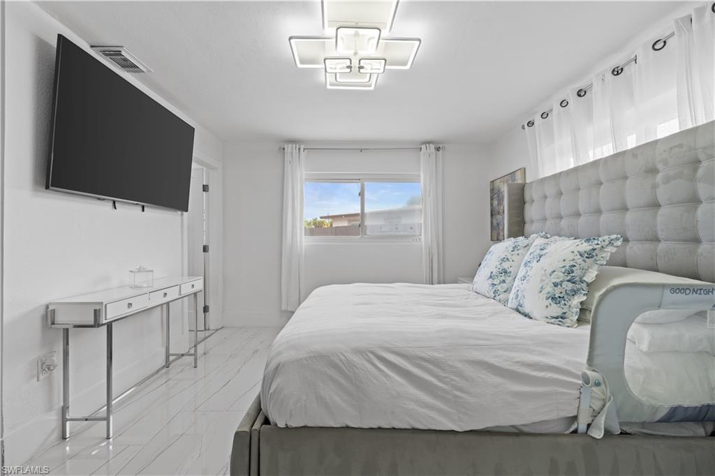 4350 Orangewood Ave Property Photo 17