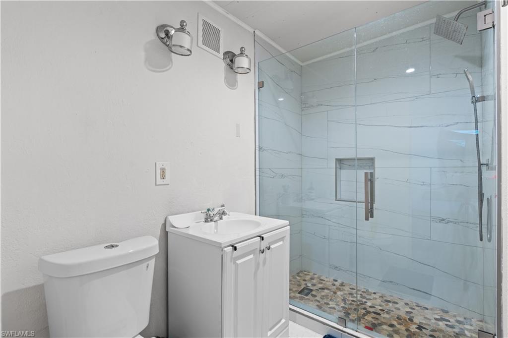 4350 Orangewood Ave Property Photo 31