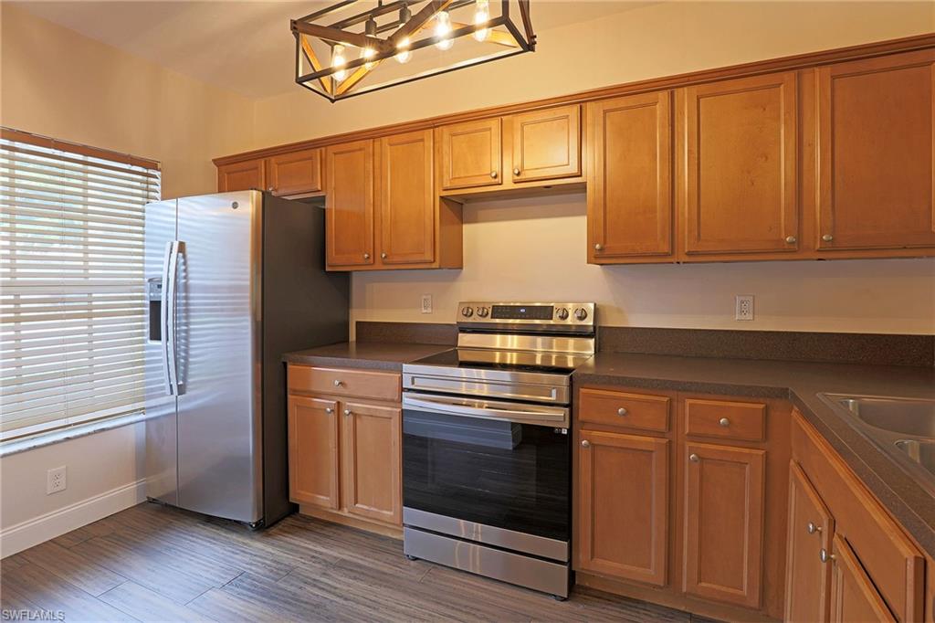 8291 Pacific Beach Dr Property Photo 5