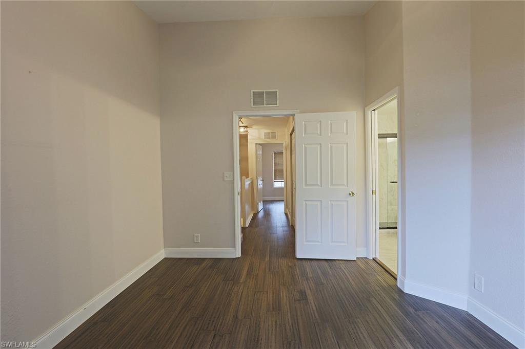 8291 Pacific Beach Dr Property Photo 11