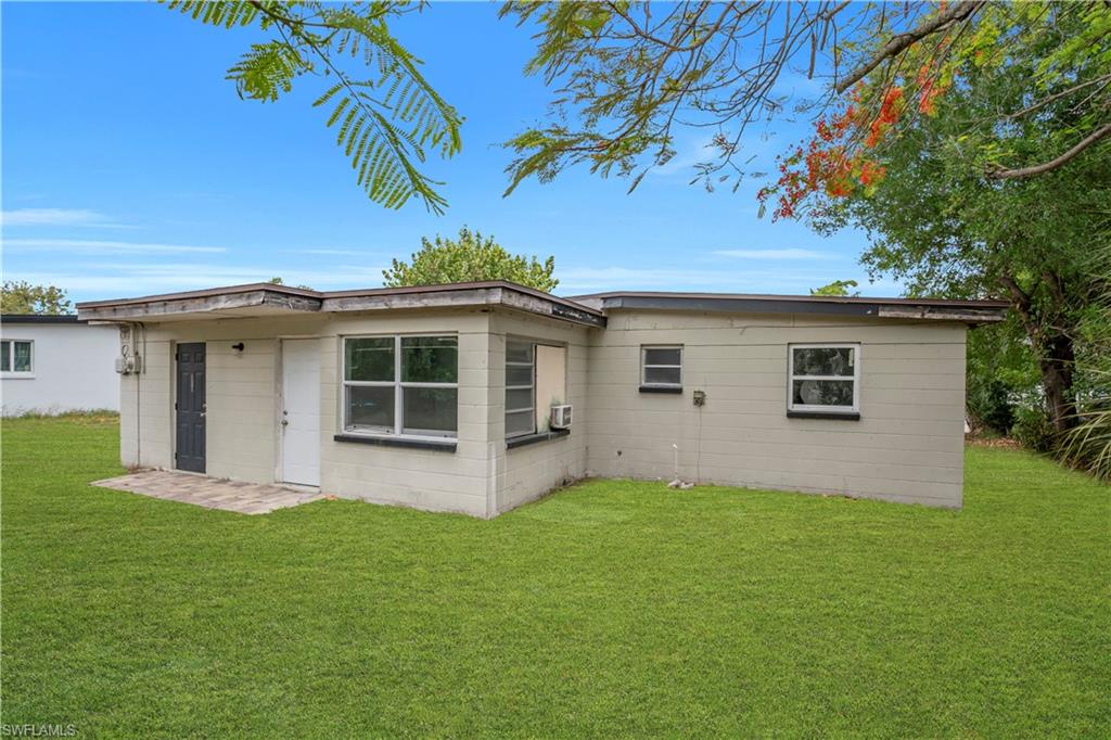 1527 Gardenia Ave Property Photo 7