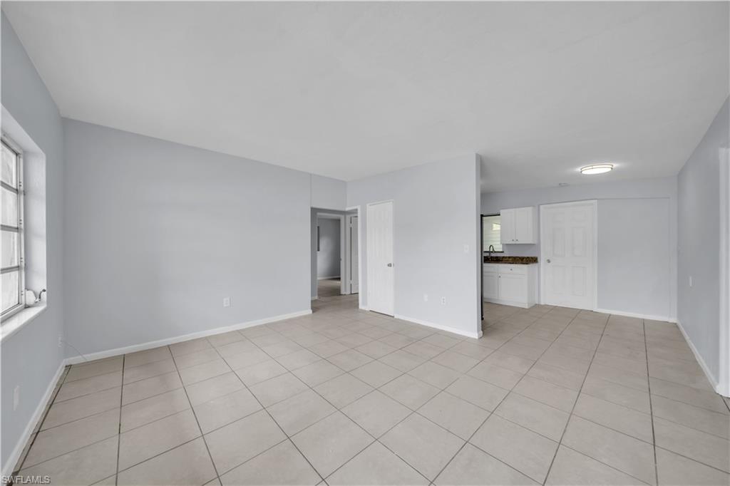 1527 Gardenia Ave Property Photo 8