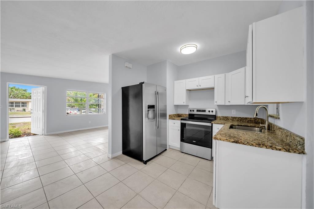 1527 Gardenia Ave Property Photo 9