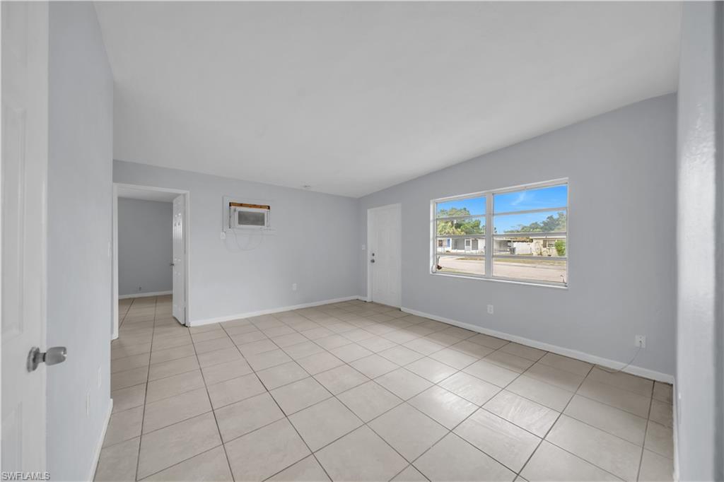 1527 Gardenia Ave Property Photo 16