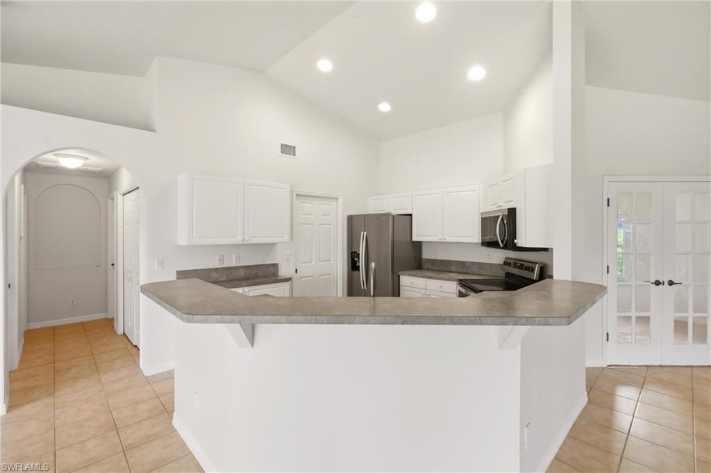 2600 Sw 1st St Property Photo 12