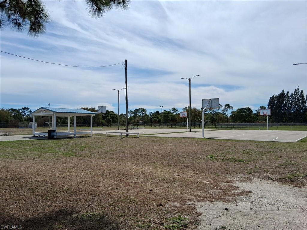 860 S Trebol St Property Photo 13