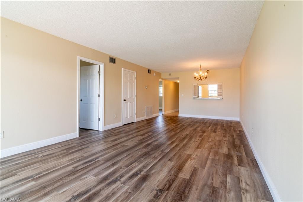 4940 Vincennes St 106 Property Photo 5