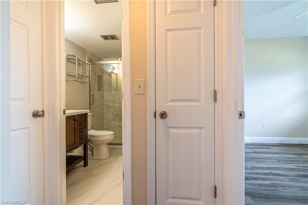 4940 Vincennes St 106 Property Photo 22