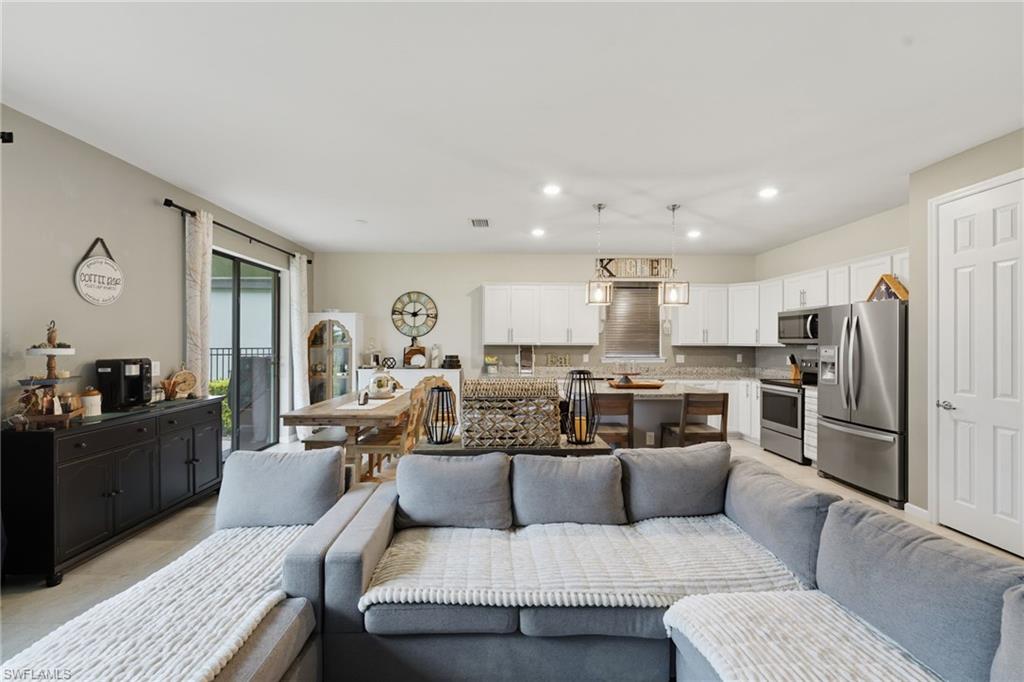16095 Mistflower Dr Property Photo 4