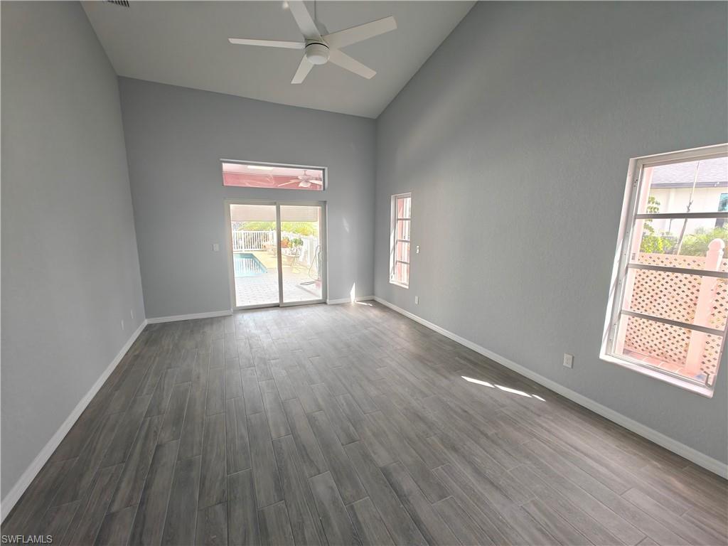 2105 Sw 53rd Ter Property Photo 12