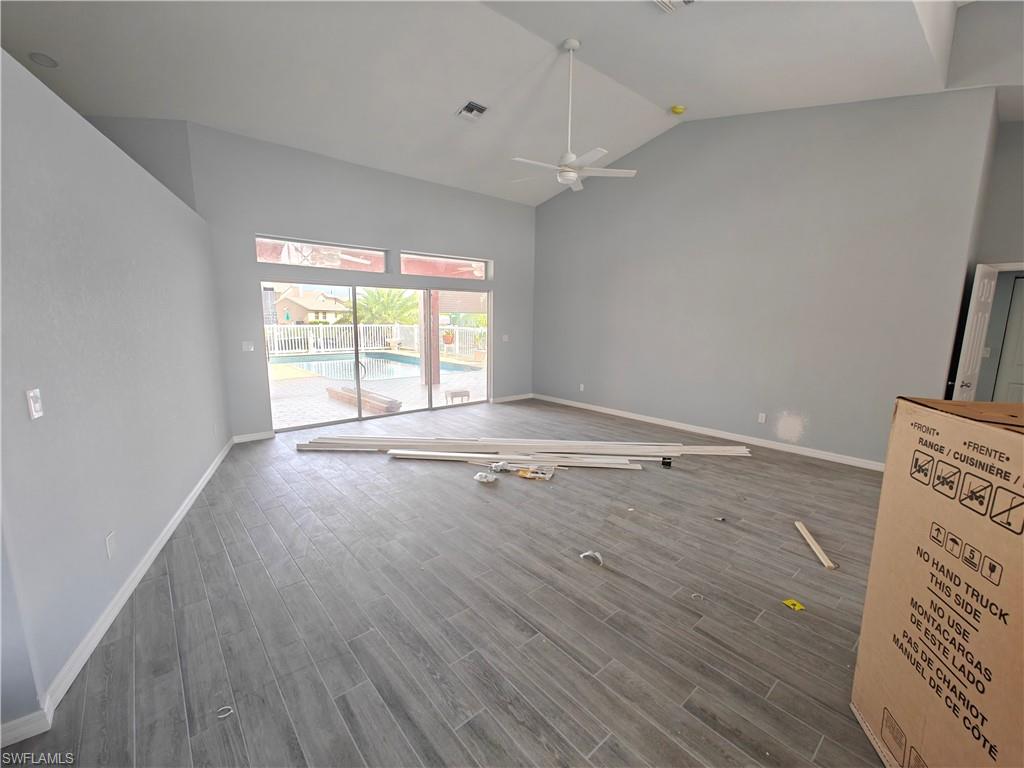 2105 Sw 53rd Ter Property Photo 14