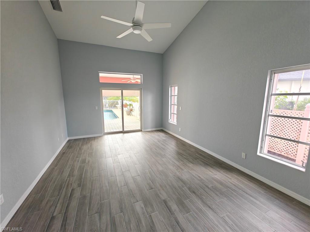 2105 Sw 53rd Ter Property Photo 17
