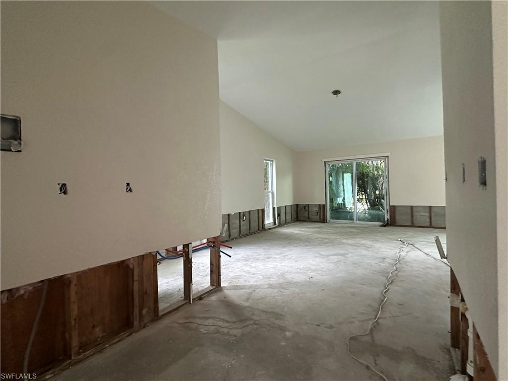 1653 Atlanta Plaza Dr Property Photo 6