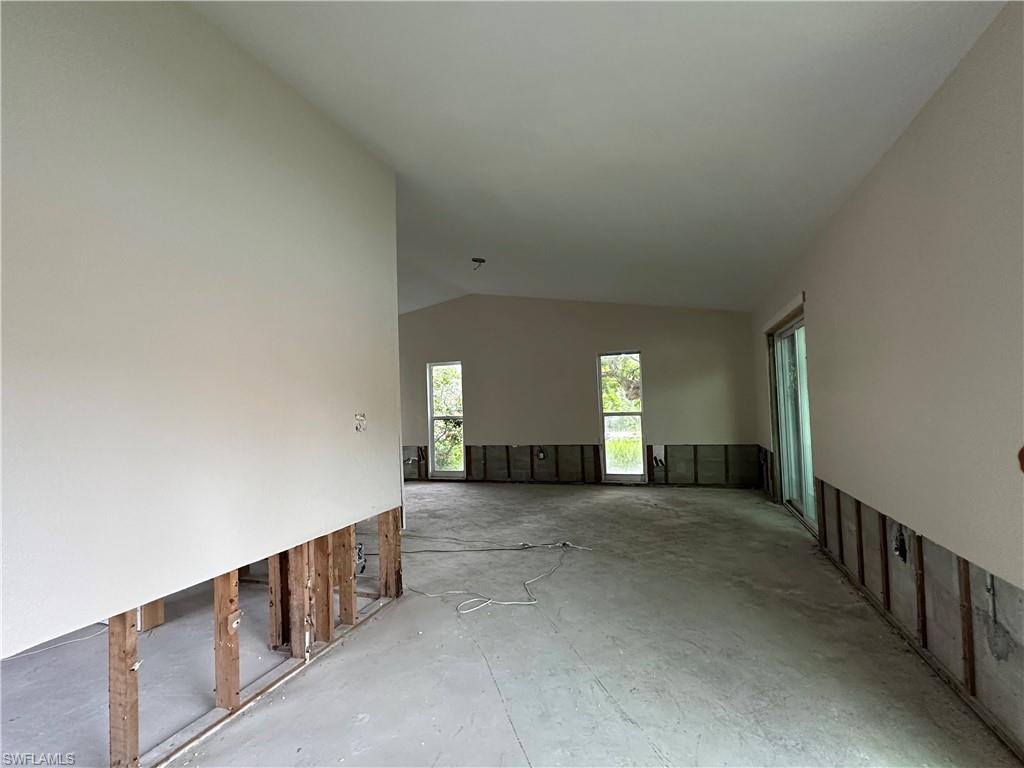 1653 Atlanta Plaza Dr Property Photo 8