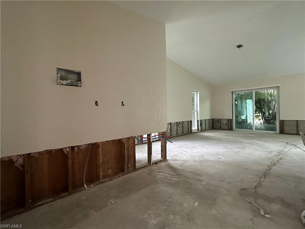 1653 Atlanta Plaza Dr Property Photo 11