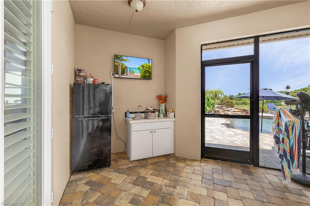 13961 Binghampton Dr Property Photo 42