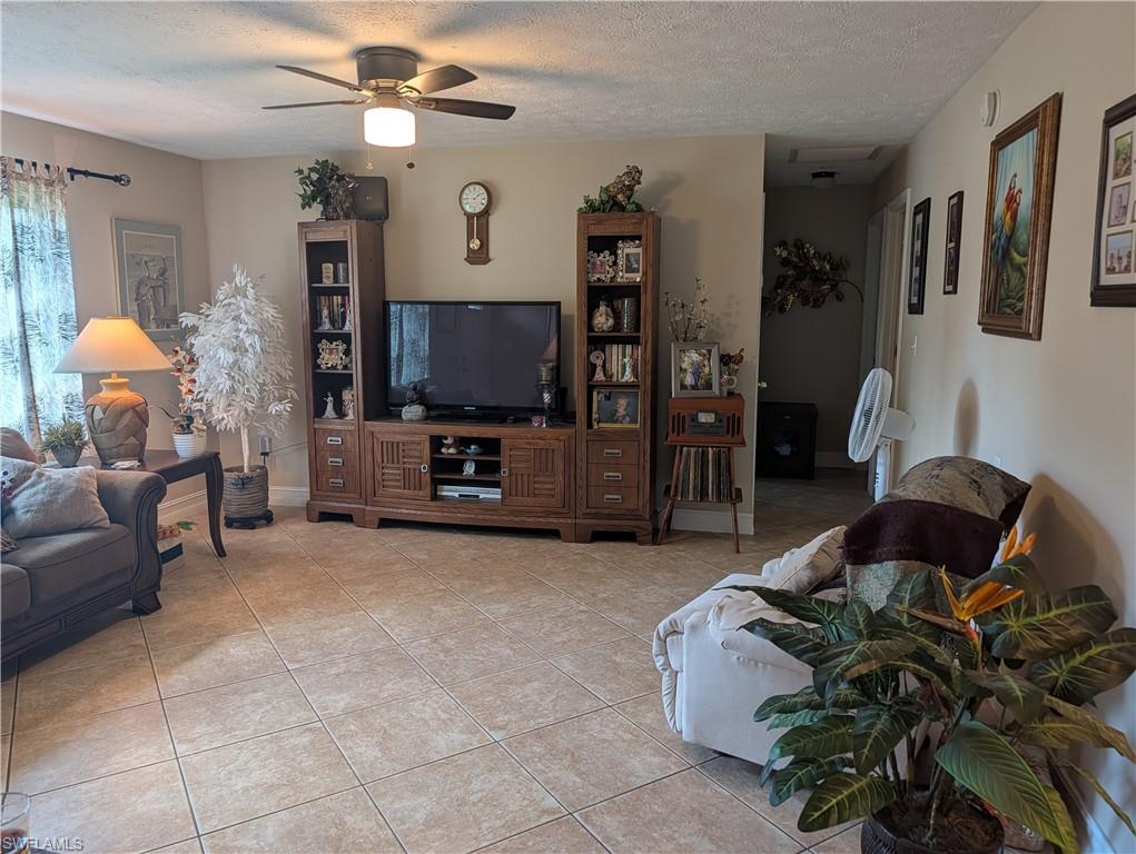 2324 Caladium Rd Property Photo 3