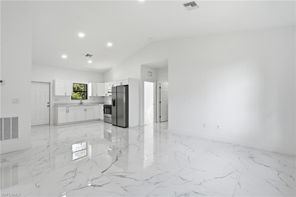 149 Dutch Loop Property Photo 4