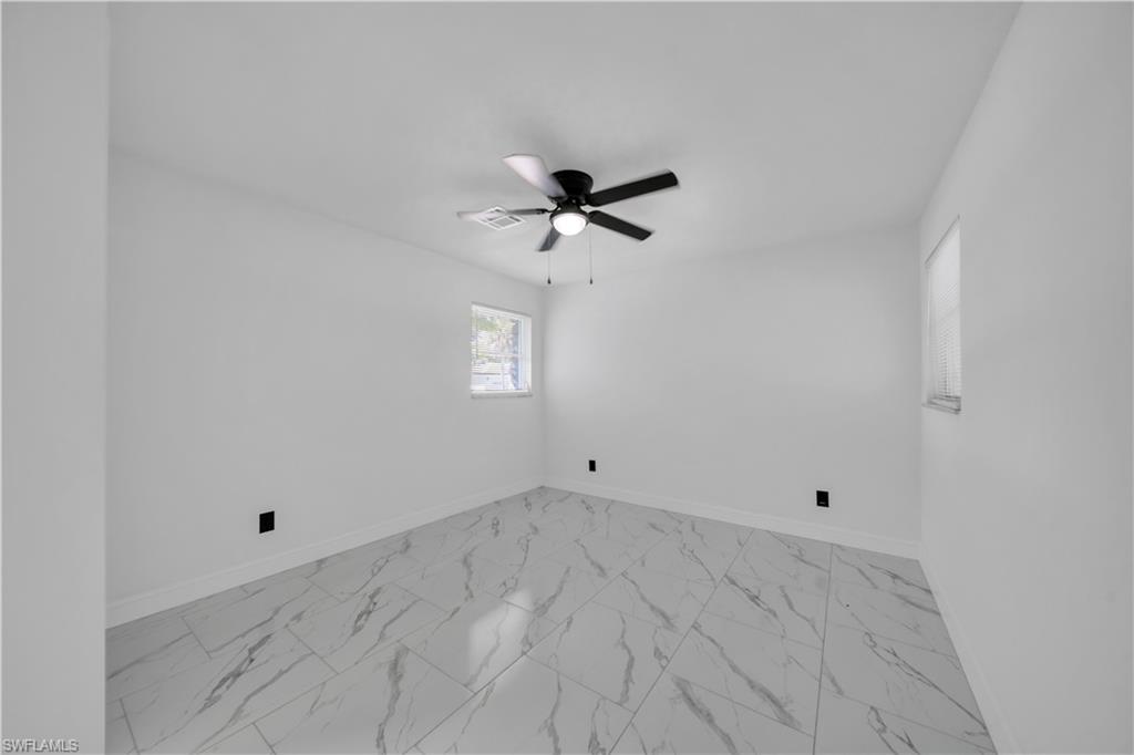 139 E Lake Dr Property Photo 34