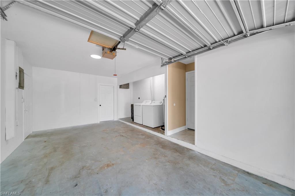 139 E Lake Dr Property Photo 36