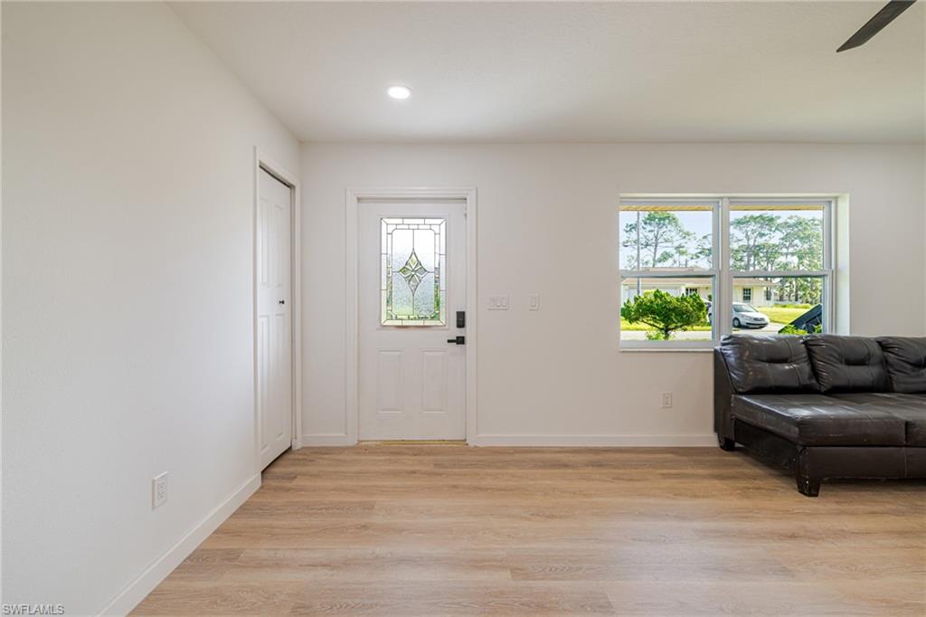 4211 5th St W Property Photo 5