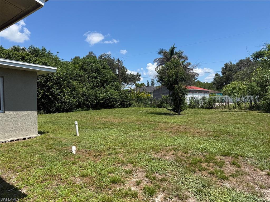 2199 Wyandotte Ave Property Photo 5