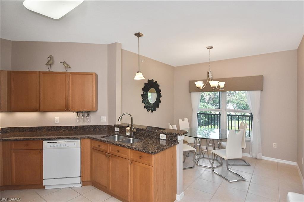 10021 Lake Cove Dr 101 Property Photo 3