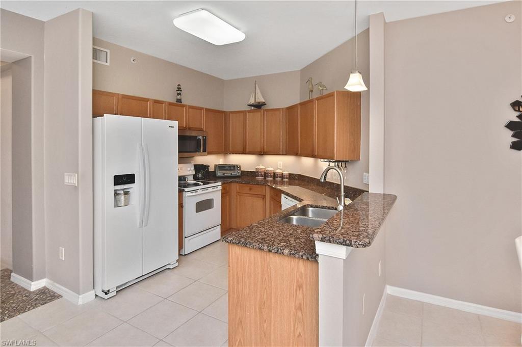 10021 Lake Cove Dr 101 Property Photo 26