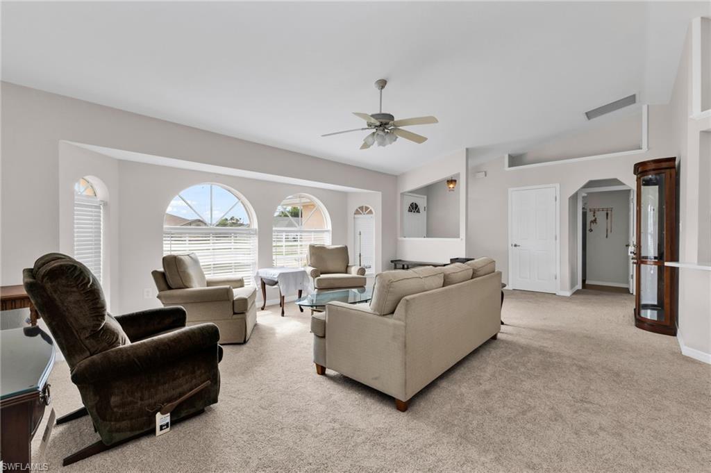 29 Seasons Dr Property Photo 10