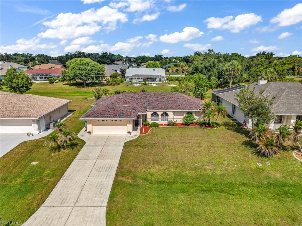 29 Seasons Dr Property Photo 35