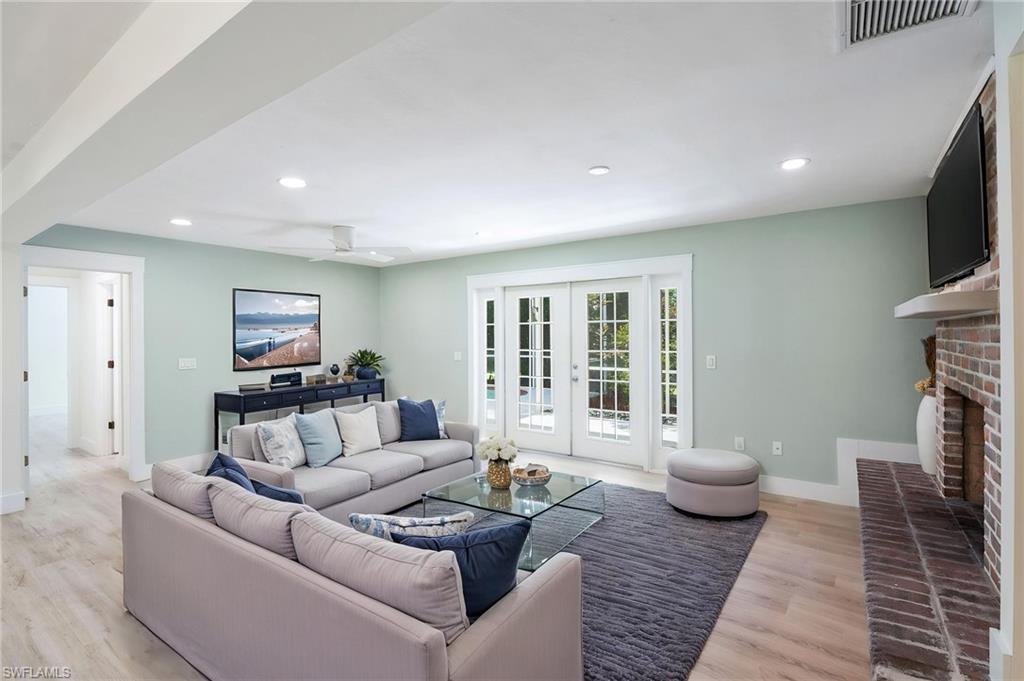 15180 Briar Ridge Cir Property Photo 16