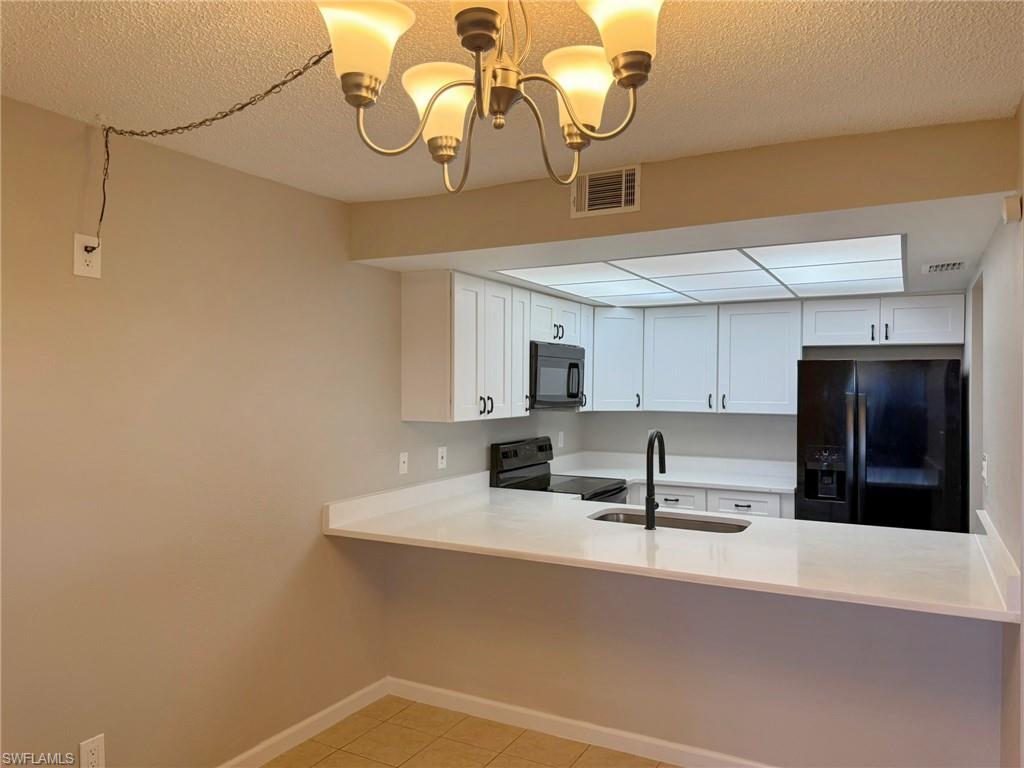 5751 Foxlake Dr A Property Photo 13