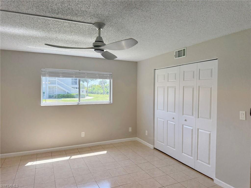 5751 Foxlake Dr A Property Photo 19