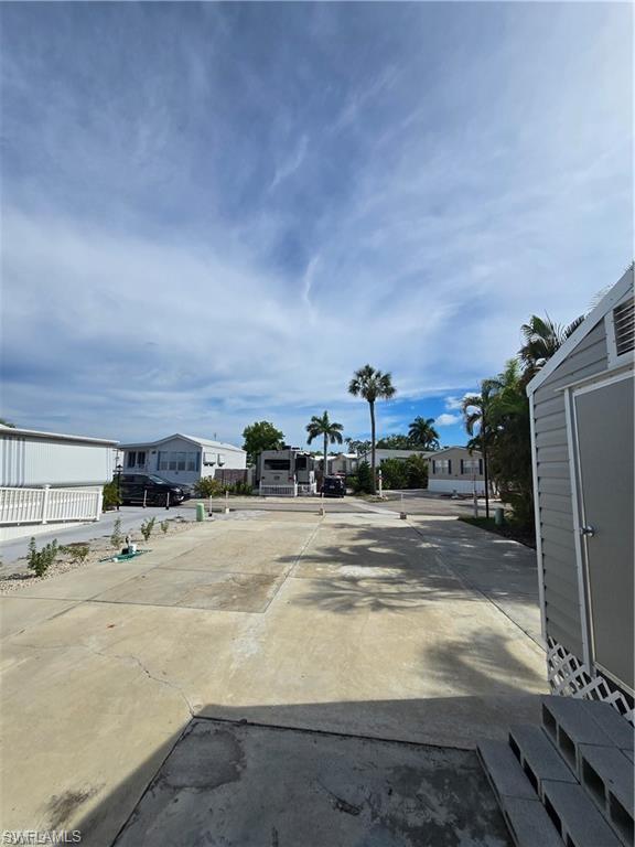 5650 Red Bird Ln Property Photo 5