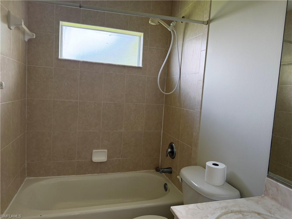 305 Nw 22nd Pl Property Photo 15