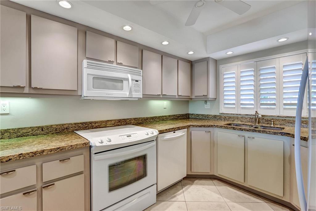 4574 Trawler Ct 202 Property Photo 11