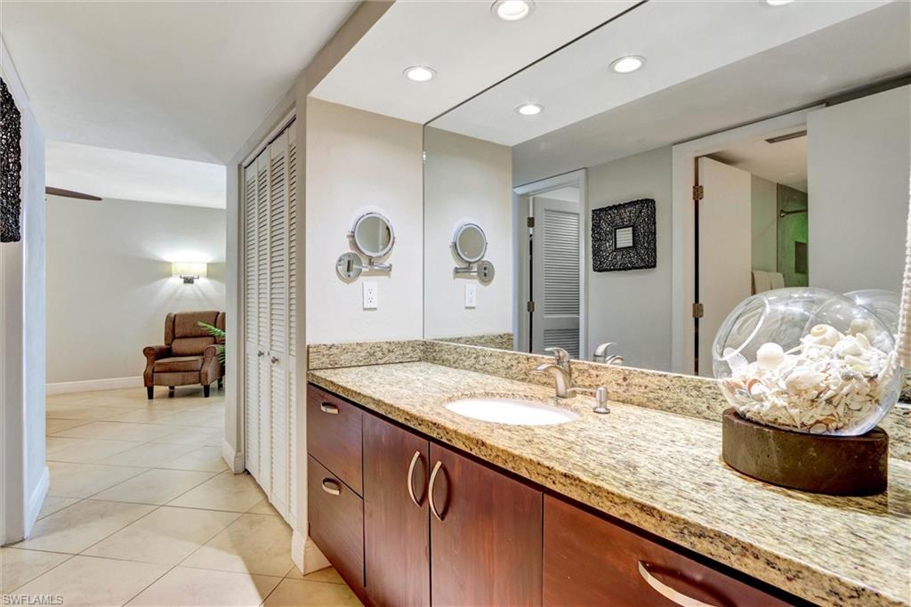 4574 Trawler Ct 202 Property Photo 17